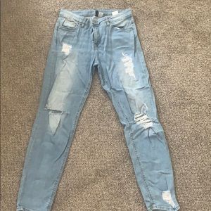 Women’s ripped jeans